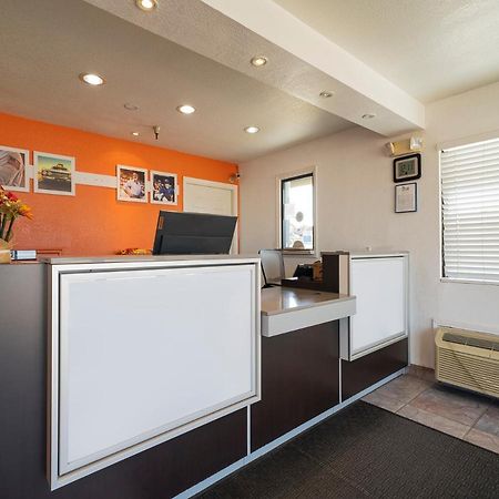 Americas Best Value Inn & Suites 험블 외부 사진
