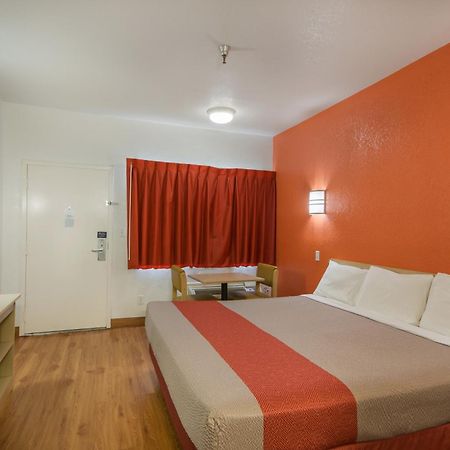 Americas Best Value Inn & Suites 험블 외부 사진
