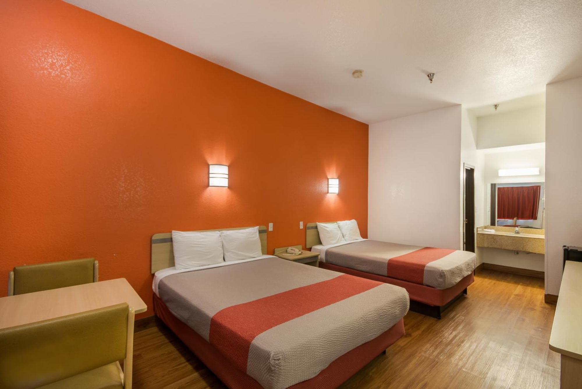 Americas Best Value Inn & Suites 험블 외부 사진