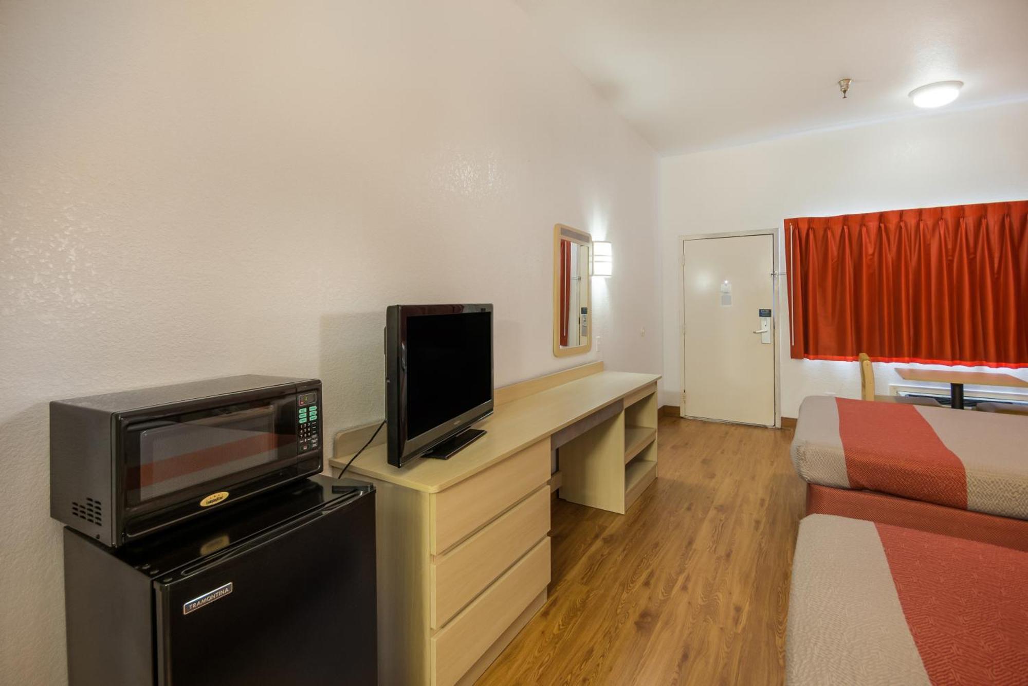 Americas Best Value Inn & Suites 험블 외부 사진