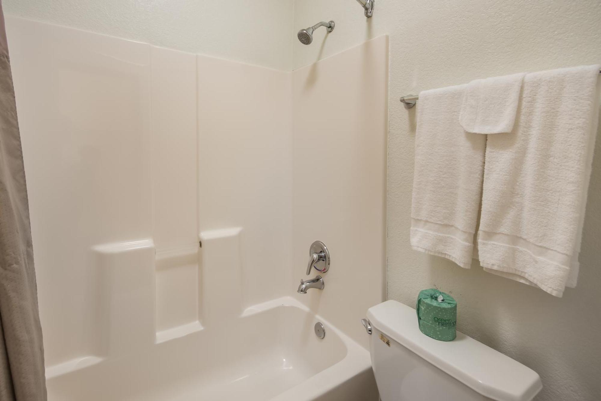 Americas Best Value Inn & Suites 험블 외부 사진