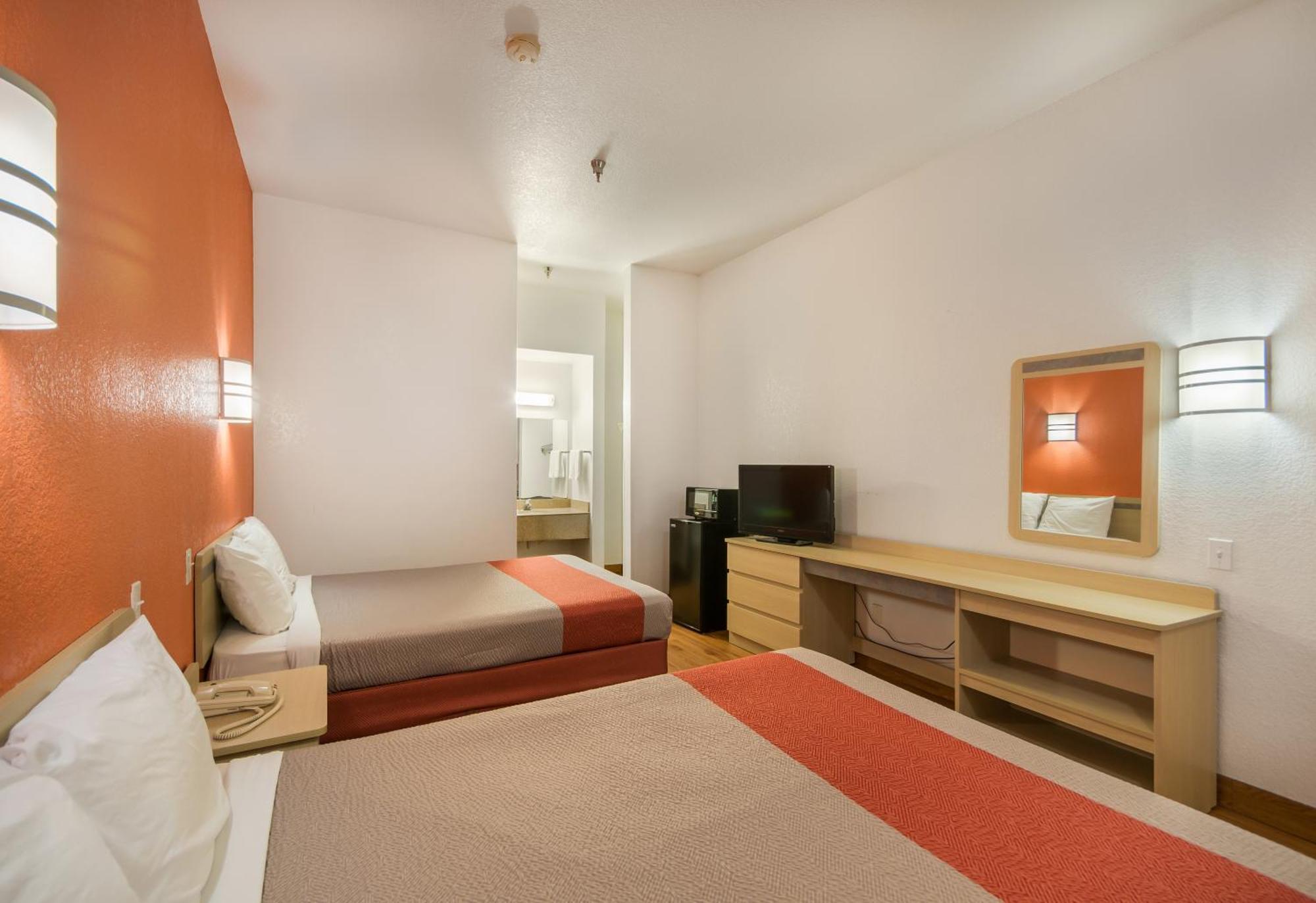 Americas Best Value Inn & Suites 험블 외부 사진
